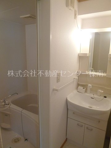 グレイスフルB 洗面所