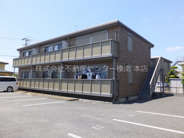 クレストＢ 駐車場