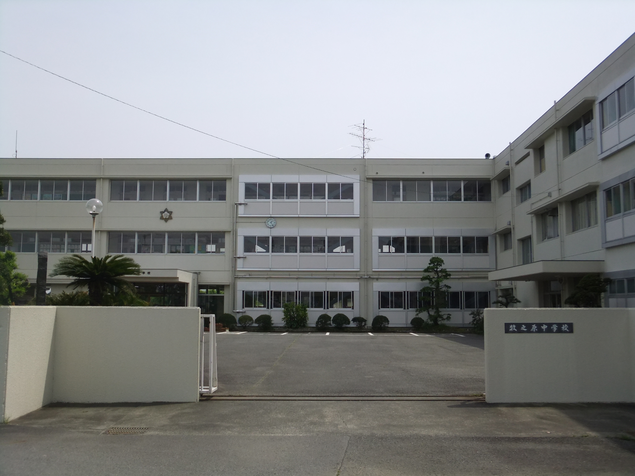 シャトレ牧之原 中学校