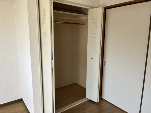 エスペランサ門真南 収納