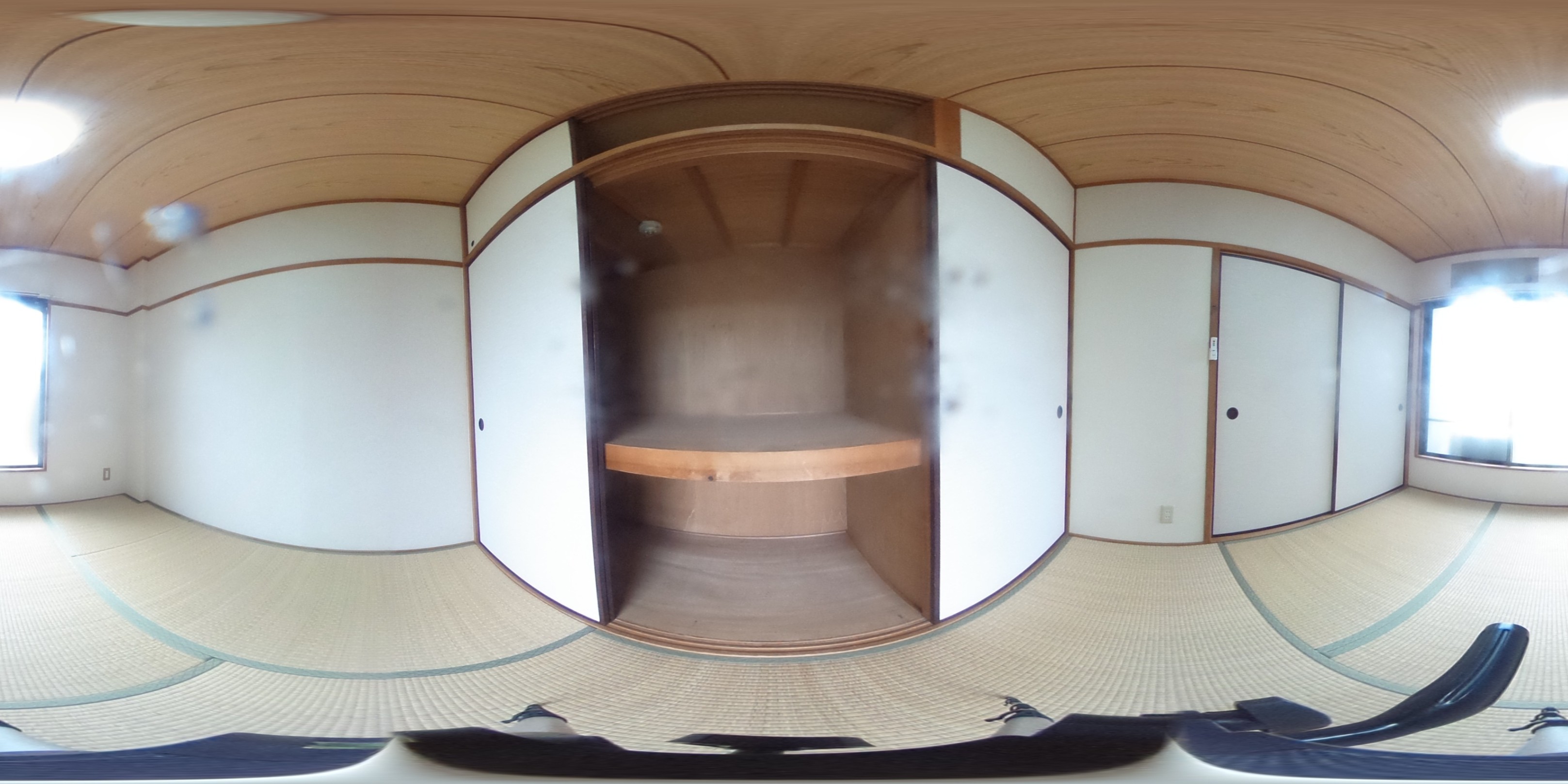 コーポラストウザキ 収納