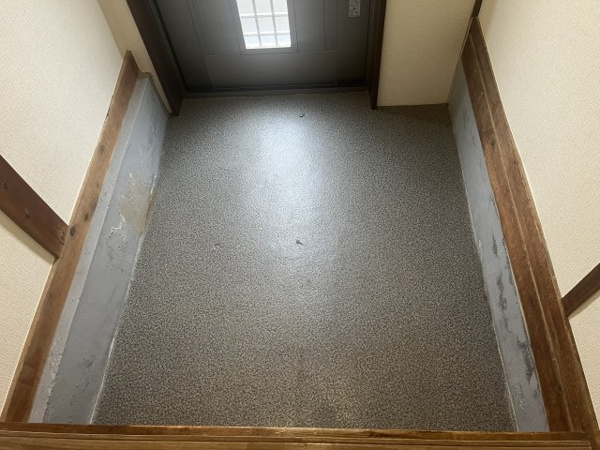 諸口３丁目テラスハウス 玄関