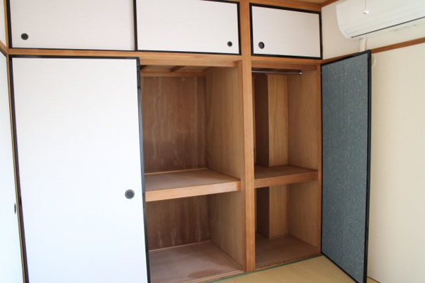 岩崎マンション 収納