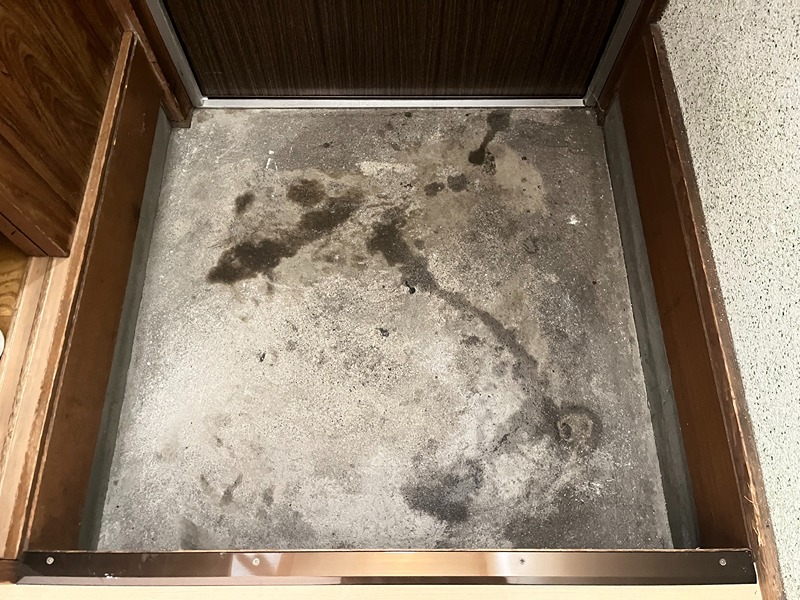 中田ハイツ 玄関