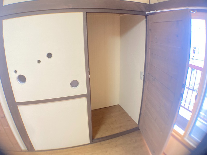 中茶屋2丁目貸家 収納