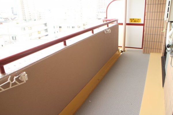 鶴見緑地ハイツ弐番館 ベランダ