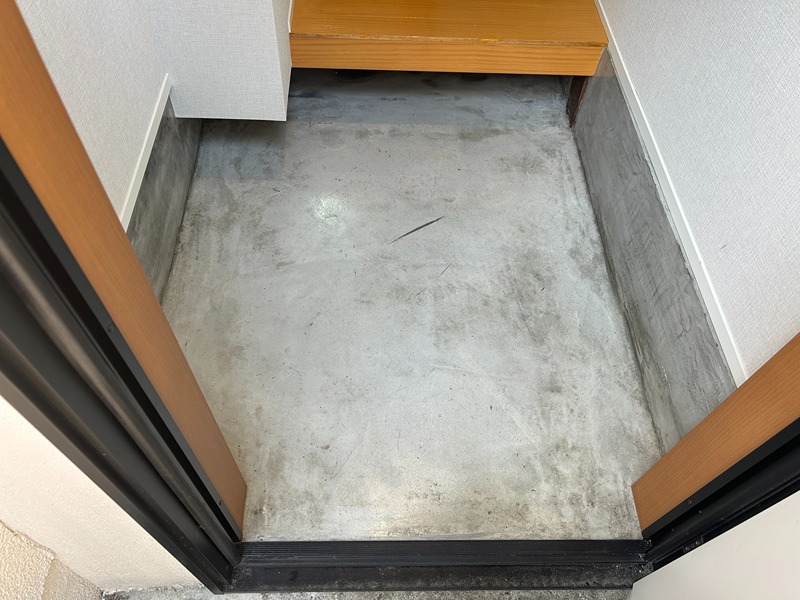 中茶屋１丁目テラスハウス 玄関