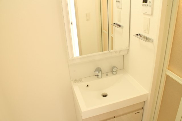 S-RESIDENCE高井田Central 洗面所