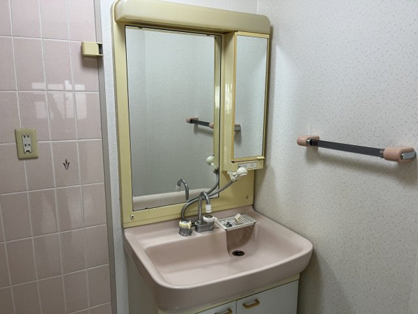 サントリーノ迎賓館 洗面所
