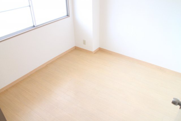 アーバン北田 ベッドルーム