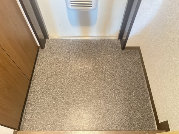 リッツプラザ城東 玄関