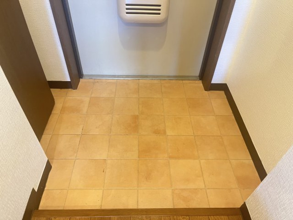 グランパレス鶴見 玄関
