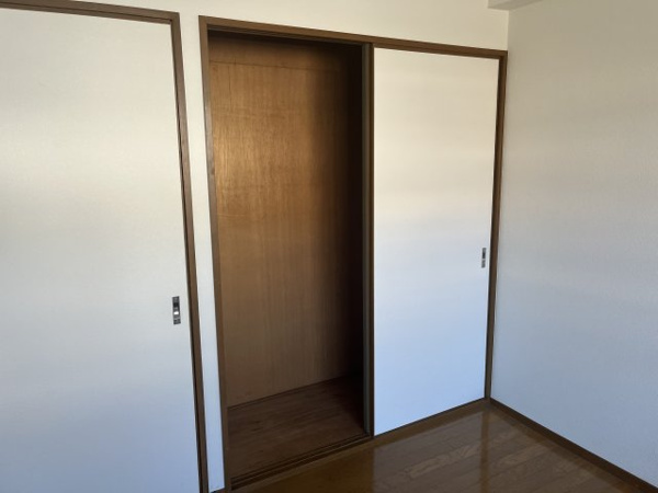 ハイムM&K今津 収納