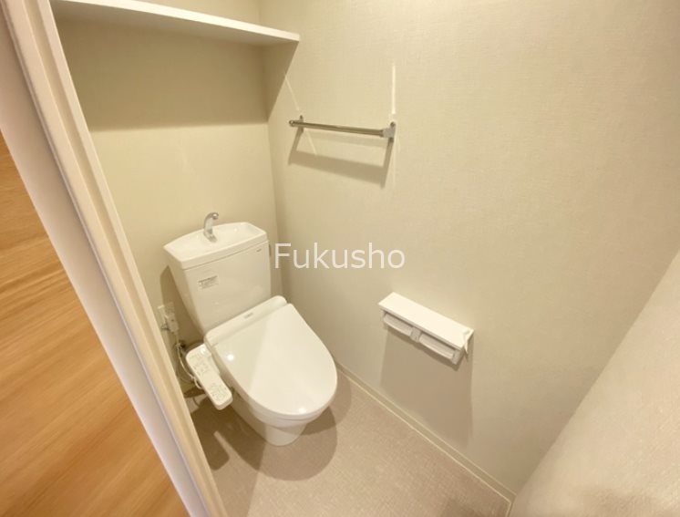 トレルーチェ横濱関内  トイレ