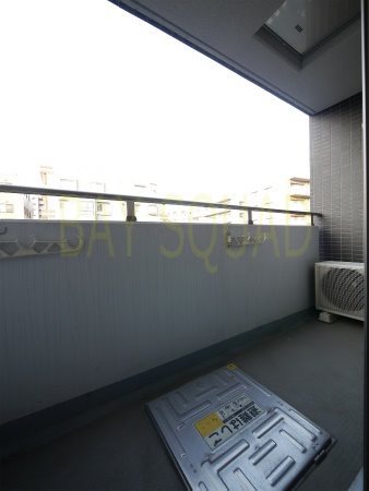 ジーコンフォートウエスト新横浜  ベランダ