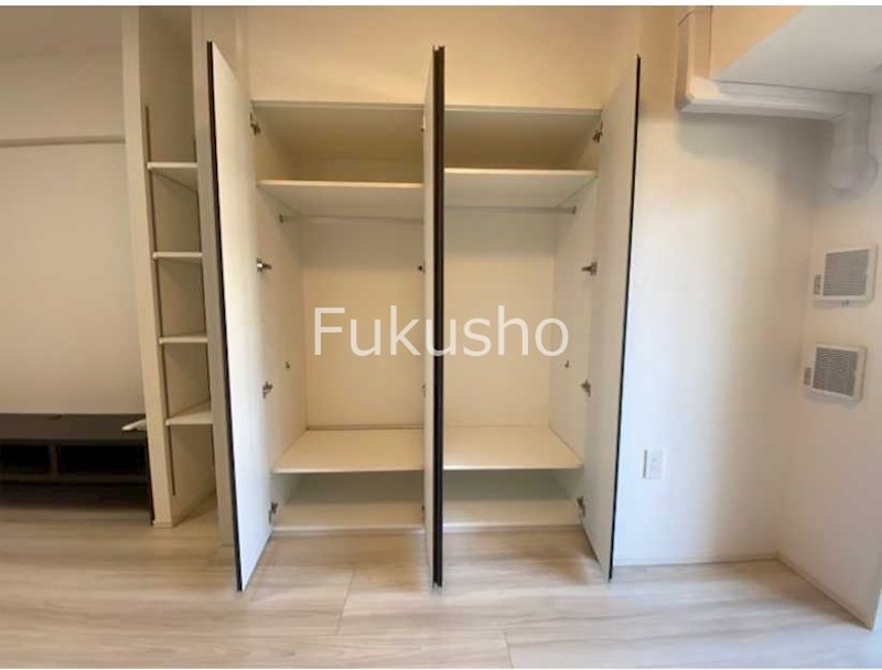 デュオステージ関内ツー  収納