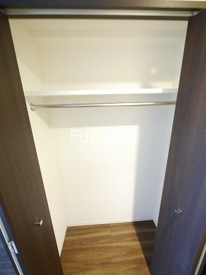 レーヴ横浜保土ケ谷フェルクルール  収納