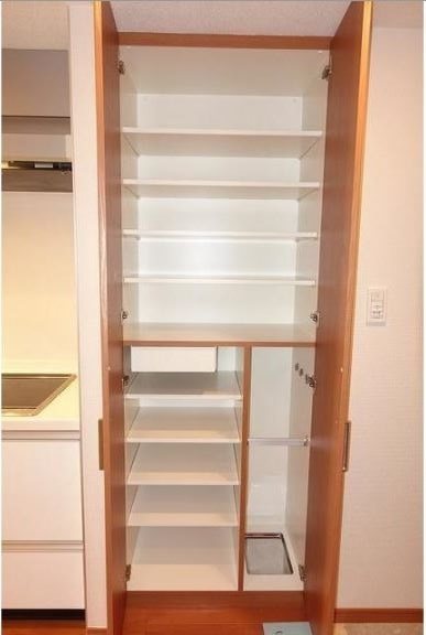 アクサス菊名LR 収納