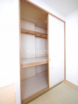 ロワール関内エナジス   収納