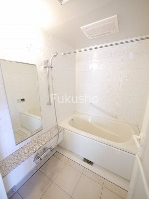 ロワール関内エナジス   風呂画像