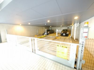 ベイサイドハウス 駐車場