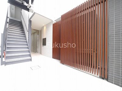 ヴィルヌーブ白楽 エントランス