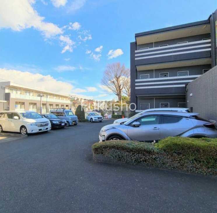 神奈川県横浜市保土ケ谷区峰岡町２丁目 駐車場