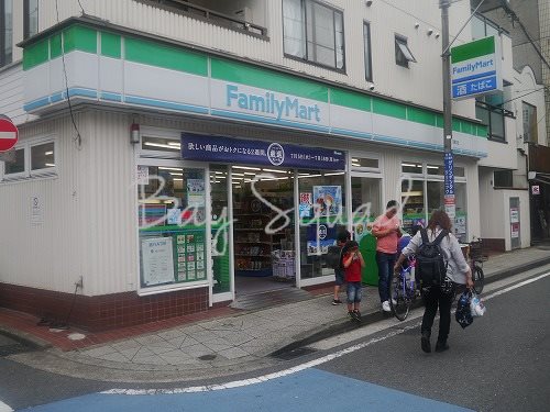 ヨコハマシギョウビル  コンビニ