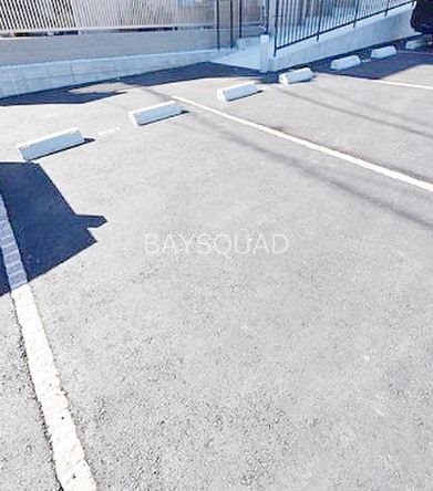 サザングレイスB 駐車場