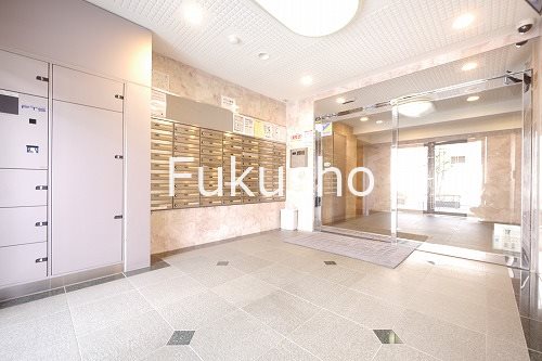 グリフォーネ横浜西口 エントランス