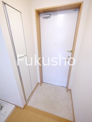 リトルフォレスト 玄関