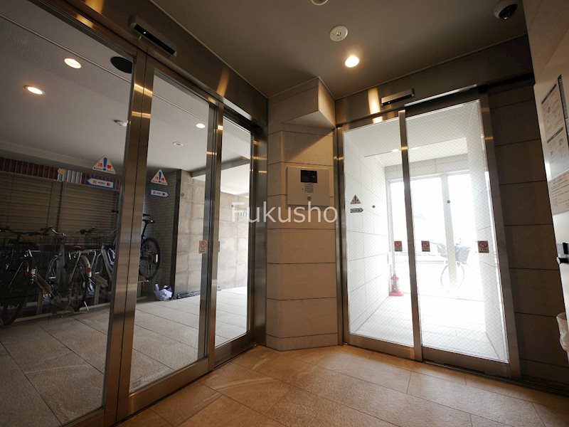 ベルシード横濱新町 エントランス