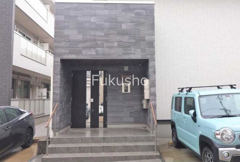 プレシャスⅡ  エントランス