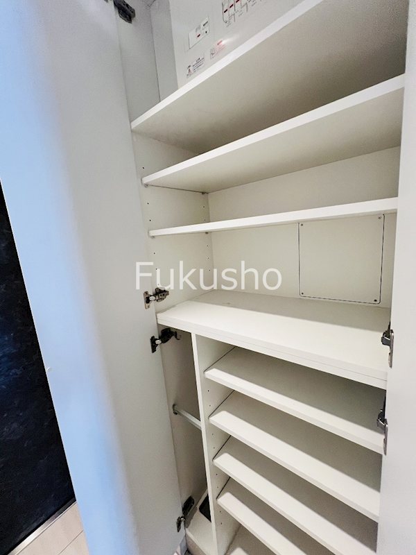 クレインメゾン新川通   収納