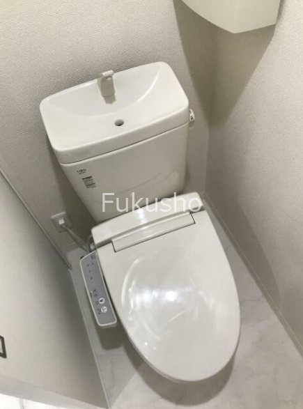 ビーカーサ横浜天王町  トイレ