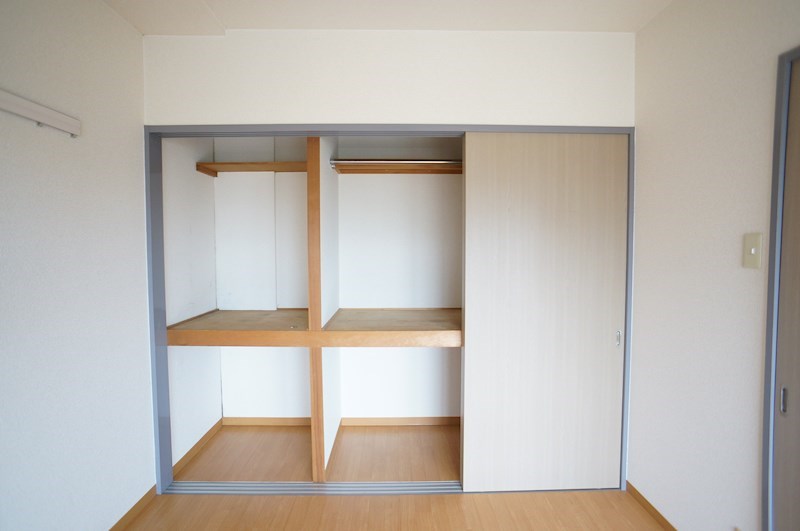 ガーデンロゼ弁天 収納