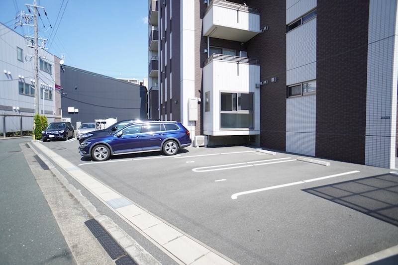 ルコワッソンドリューヌ 駐車場