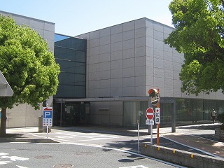 レストリーシェディジョーヴェ 図書館