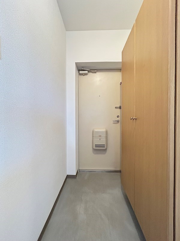 エクレールＡ 玄関
