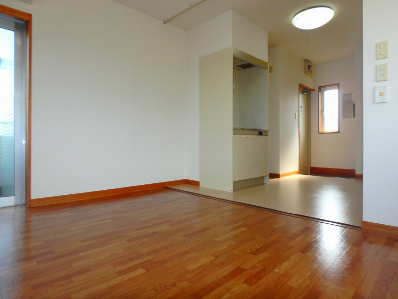 グロリア リビング