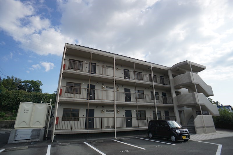 セレス長坂 外観