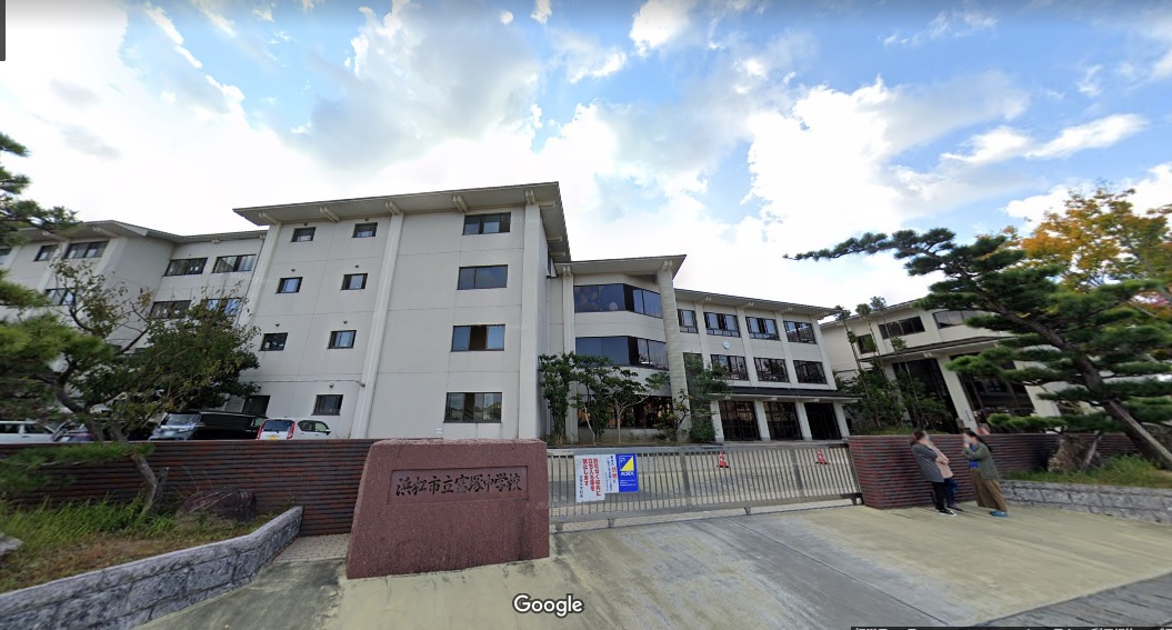セレス長坂 中学校