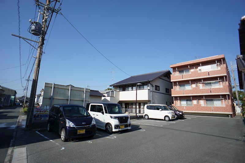 コンコード 駐車場