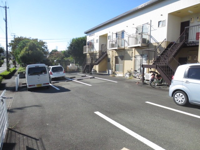 紫陽花Ⅱ 駐車場