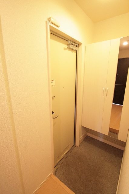 フルールさくら 玄関