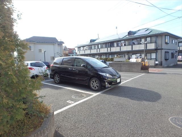 グリーンヒルズ 駐車場
