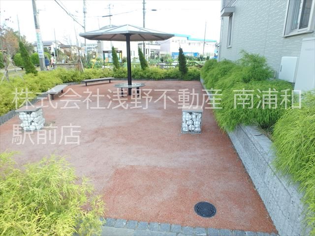 リリオコート 庭