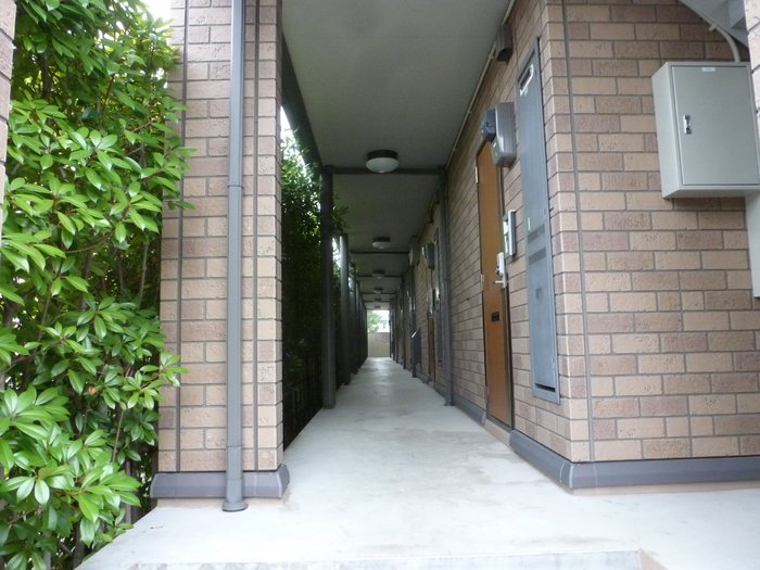 埼玉県蕨市錦町２丁目 エントランス