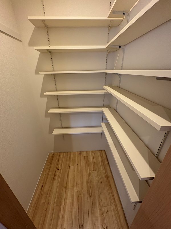 埼玉県蕨市中央６丁目 収納