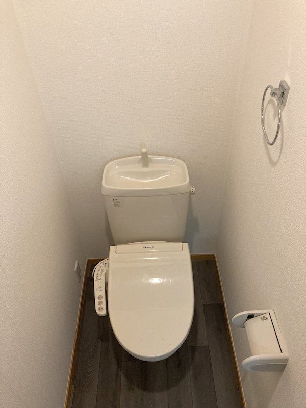 埼玉県蕨市塚越５丁目 トイレ